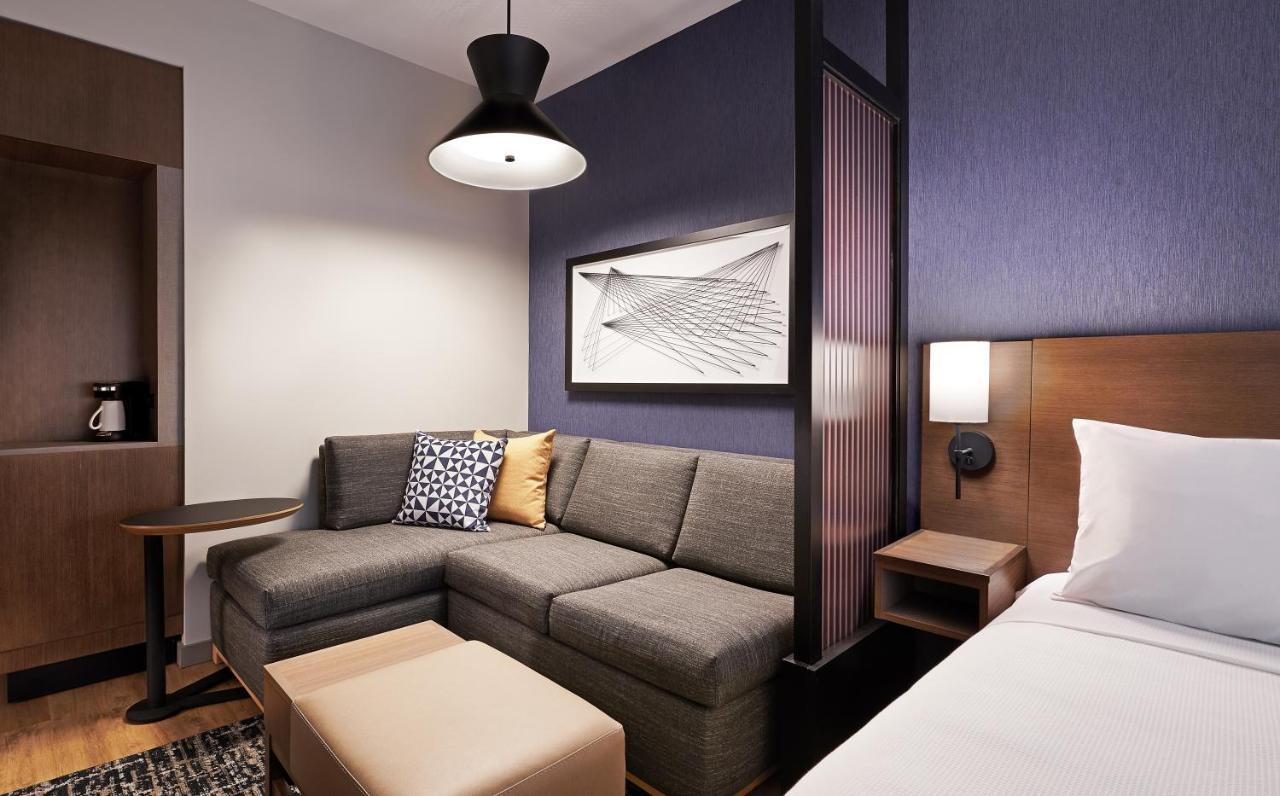 Queen Room with Accessible Tub - Disability Access
